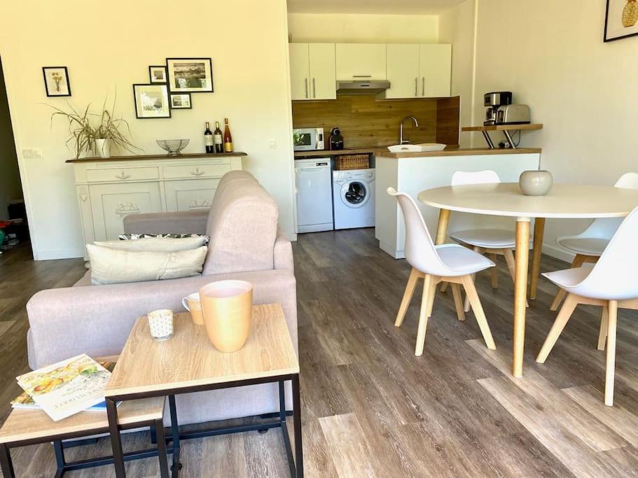 Appartement Le Corton - 45M2 - Parking - Jardin - Wifi à Cassis Extérieur photo