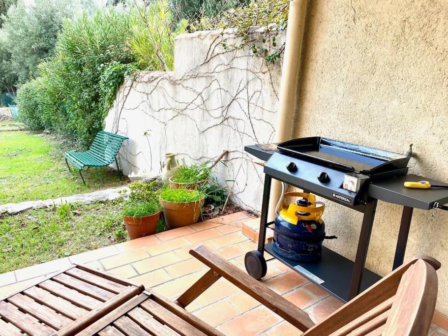 Appartement Le Corton - 45M2 - Parking - Jardin - Wifi à Cassis Extérieur photo